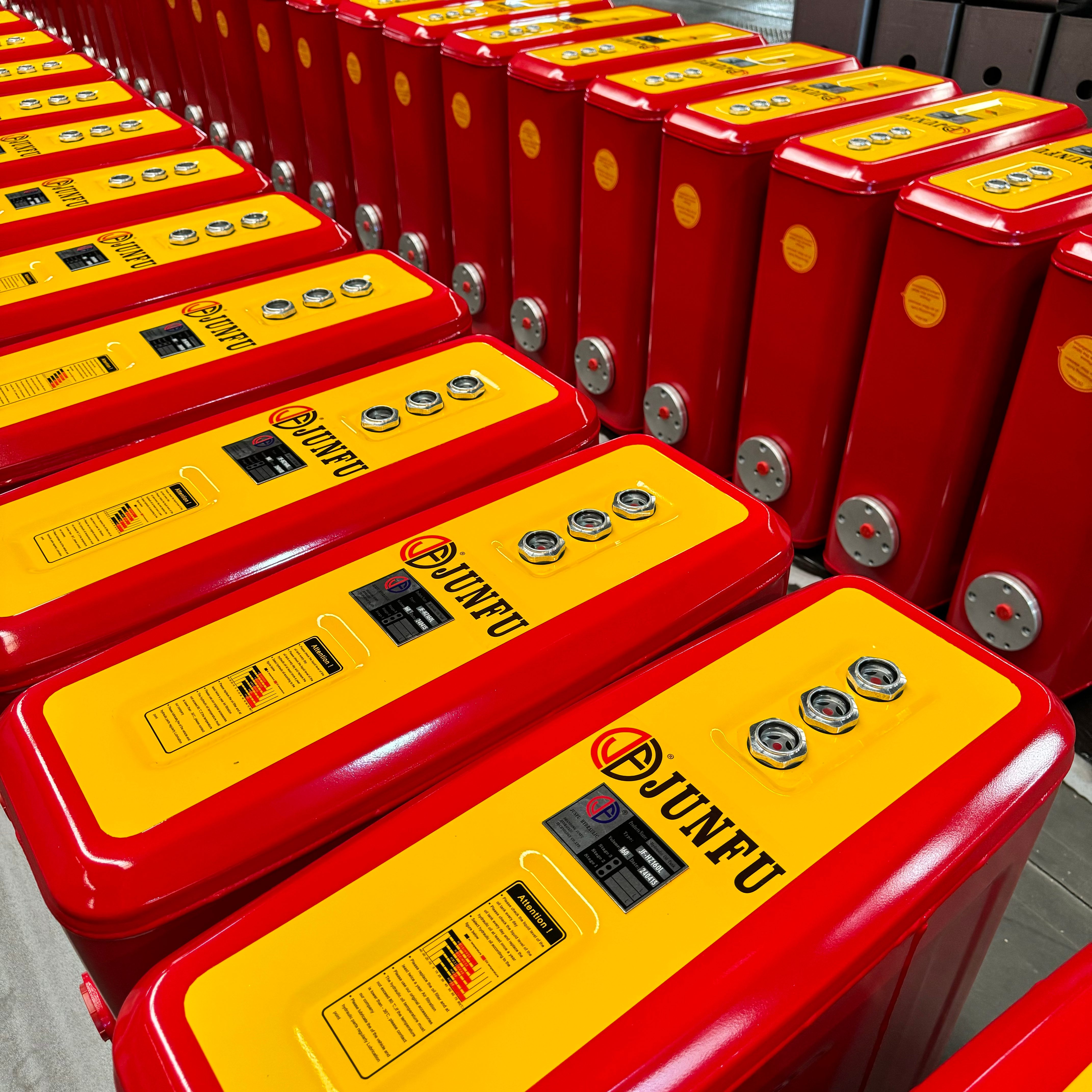 Hydraulic Oil Tank 60-250L Steel/ Aluminium Rear/side Mount